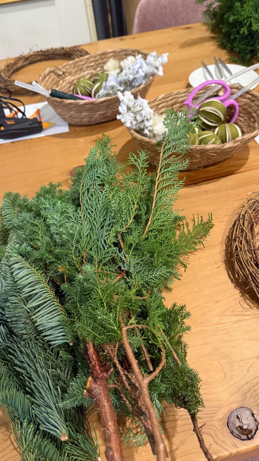 諾貝松聖誕花圈製作與勃根地品酒會